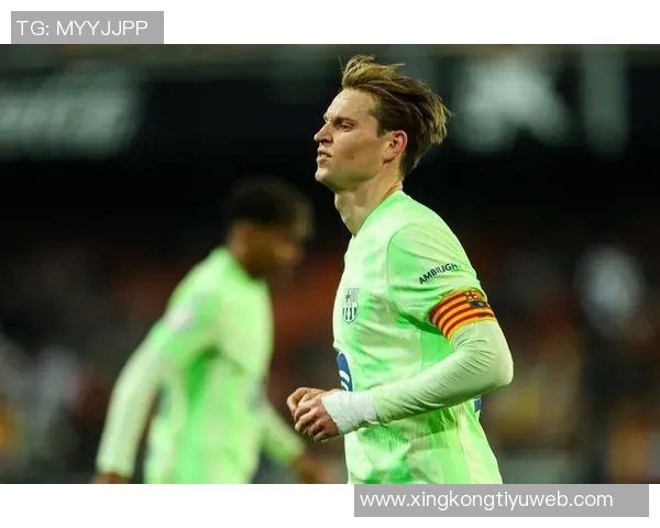 阿斯消息称德容将出战马竞阿劳霍与费尔明缺席比赛